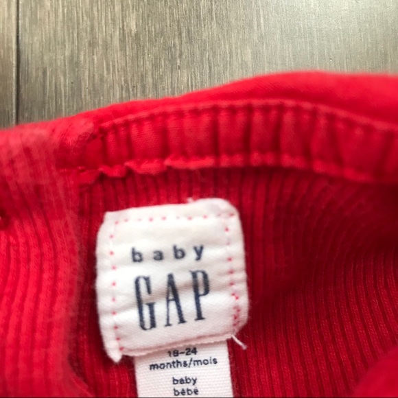 ❤️ Peter pan collar baby gap ribbed red onesie! - Picture 5 of 5